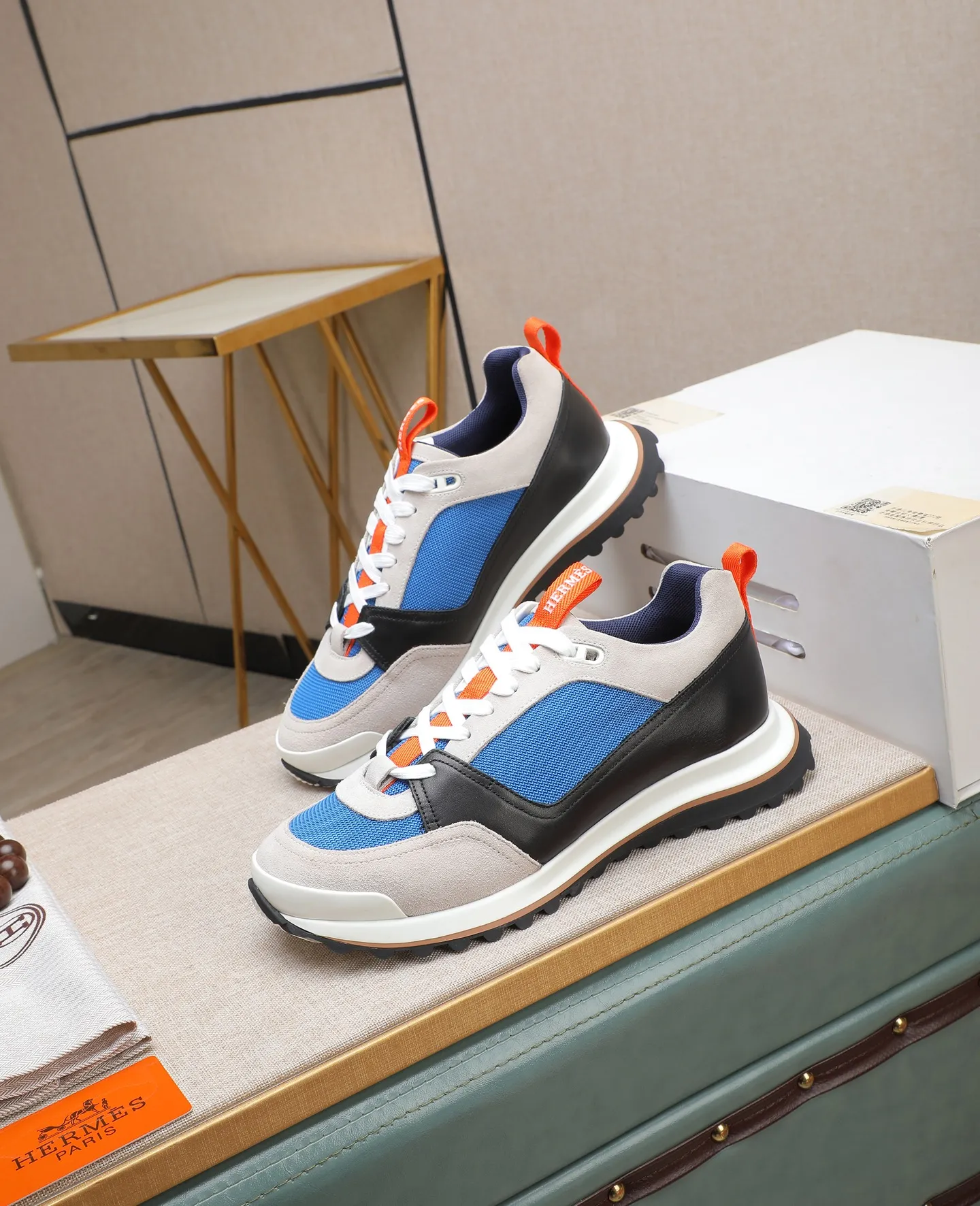 Men's shoes 💰760 Hermes🐴 25ss new autumn and winter products! Classic boot shape + British color matching design, imported calfskin, classic and durable! The original inverted mold last, the ultimate 1:1 shape, and the imported high-end cowhide presents a refined texture! Open the mold to customize the A-grade high-density private mold outsole with luxurious packaging! - Unique quality, 39-44 (38 45 46 customized)